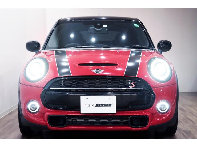 ＭＩＮＩ クーパーＳ　１オーナー／エナジェティックスタイル／Ｐｅｐｐｅｒパッケージ／地デジ／タイヤ新品／カメラ＆パーキングアシストパッケージ／ピアノブラックエクステリア／Ｙｏｕｒｓインテリアイルミネーテッド／（9枚目）