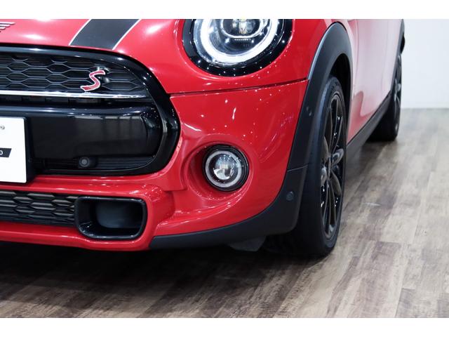 ＭＩＮＩ クーパーＳ　１オーナー／エナジェティックスタイル／Ｐｅｐｐｅｒパッケージ／地デジ／タイヤ新品／カメラ＆パーキングアシストパッケージ／ピアノブラックエクステリア／Ｙｏｕｒｓインテリアイルミネーテッド／（29枚目）