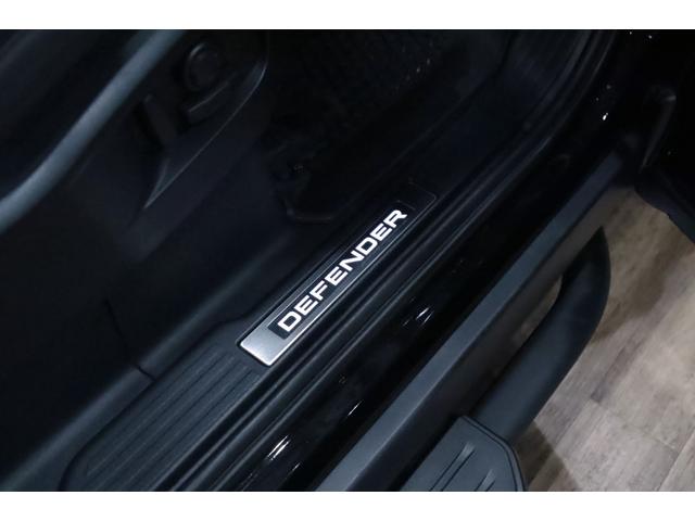 ディフェンダー ９０Ｘ－ダイナミックＨＳＥ　Ｄ３００　法人１オーナー／エアサスペンションパック／ブラックエクステリアパック／フィックスドサイドステップ／ＣｅａｒＳｉｇｈｔインテリアリアビューミラー／マッドフラップ／プライバシーガラス／ラバーマット／（45枚目）