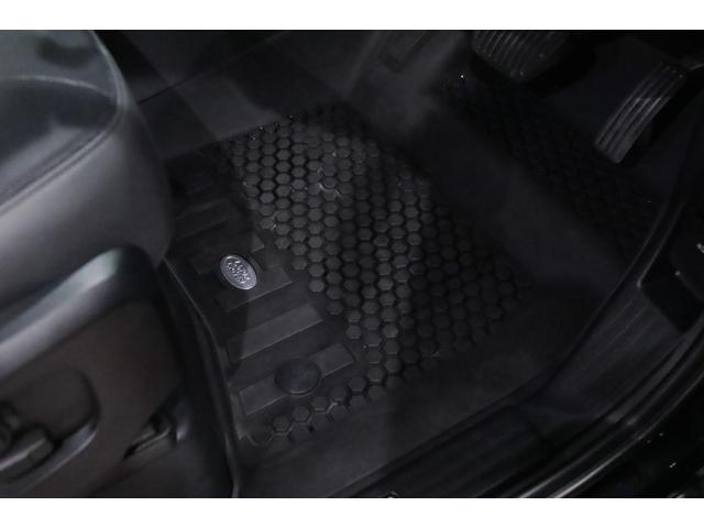 ディフェンダー ９０Ｘ－ダイナミックＨＳＥ　Ｄ３００　法人１オーナー／エアサスペンションパック／ブラックエクステリアパック／フィックスドサイドステップ／ＣｅａｒＳｉｇｈｔインテリアリアビューミラー／マッドフラップ／プライバシーガラス／ラバーマット／（63枚目）