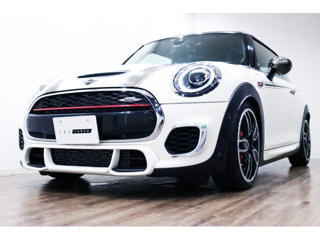 ＭＩＮＩ ジョンクーパーワークス　ＲＥＭＵＳ／ＫＷ／カーボンステア／ｈａｒｍａｎ／ｋａｒｄｏｎ／車検済／パッセンジャーデジタルメーター／ＢＥＷＩＴＨ／ＧｒｕｐｐｅＭ／ＮＭ　Ｅｎｇｉｎｅｅｒｉｎｇ／ペッパーＰＫＧ／ナビ男くんＢＥＳＴ２（2枚目）