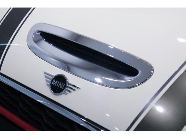 ＭＩＮＩ ジョンクーパーワークス　ＲＥＭＵＳ／ＫＷ／カーボンステア／ｈａｒｍａｎ／ｋａｒｄｏｎ／車検済／パッセンジャーデジタルメーター／ＢＥＷＩＴＨ／ＧｒｕｐｐｅＭ／ＮＭ　Ｅｎｇｉｎｅｅｒｉｎｇ／ペッパーＰＫＧ／ナビ男くんＢＥＳＴ２（29枚目）
