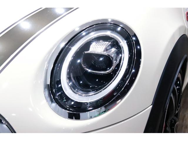 ＭＩＮＩ ジョンクーパーワークス　ＲＥＭＵＳ／ＫＷ／カーボンステア／ｈａｒｍａｎ／ｋａｒｄｏｎ／車検済／パッセンジャーデジタルメーター／ＢＥＷＩＴＨ／ＧｒｕｐｐｅＭ／ＮＭ　Ｅｎｇｉｎｅｅｒｉｎｇ／ペッパーＰＫＧ／ナビ男くんＢＥＳＴ２（31枚目）