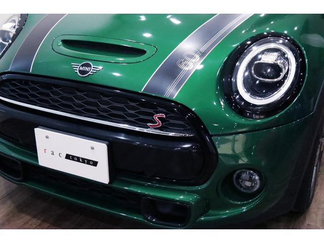ＭＩＮＩ クーパーＳ　６０イヤーズエディション　専用装備／１オ－ナ－／ＭＩＮＩ誕生６０周年記念／１オーナー／レーシンググリーン／レザーラウンジダークマロン／カメラ＆パーキングアシストパッケージ／ドライビングモード／ペッパーパッケージ／シートヒータ－（31枚目）