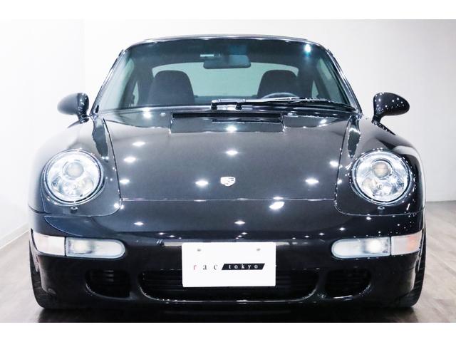 ９１１ ９１１カレラ４Ｓ　３．８Ｌエンジン（Ｍ６４／２１ＳＮ）／ＲＳ／６ＭＴ／プラスパッケ－ジ／カ－ボンインテリア・メ－タ－パネル・ダッシュパネル／スポ－ツステアリング／アルミシフトノブ・サイドブレ－キ／フルレザ－インテリア／（8枚目）