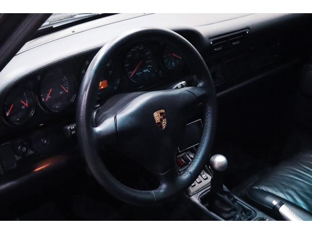 ９１１ ９１１カレラ４Ｓ　３．８Ｌエンジン（Ｍ６４／２１ＳＮ）／ＲＳ／６ＭＴ／プラスパッケ－ジ／カ－ボンインテリア・メ－タ－パネル・ダッシュパネル／スポ－ツステアリング／アルミシフトノブ・サイドブレ－キ／フルレザ－インテリア／（12枚目）
