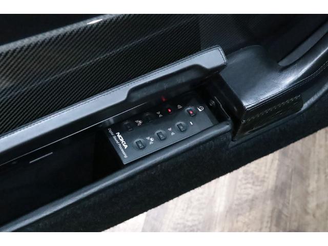 ９１１ ９１１カレラ４Ｓ　３．８Ｌエンジン（Ｍ６４／２１ＳＮ）／ＲＳ／６ＭＴ／プラスパッケ－ジ／カ－ボンインテリア・メ－タ－パネル・ダッシュパネル／スポ－ツステアリング／アルミシフトノブ・サイドブレ－キ／フルレザ－インテリア／（15枚目）