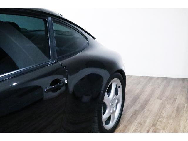 ９１１ ９１１カレラ４Ｓ　３．８Ｌエンジン（Ｍ６４／２１ＳＮ）／ＲＳ／６ＭＴ／プラスパッケ－ジ／カ－ボンインテリア・メ－タ－パネル・ダッシュパネル／スポ－ツステアリング／アルミシフトノブ・サイドブレ－キ／フルレザ－インテリア／（23枚目）