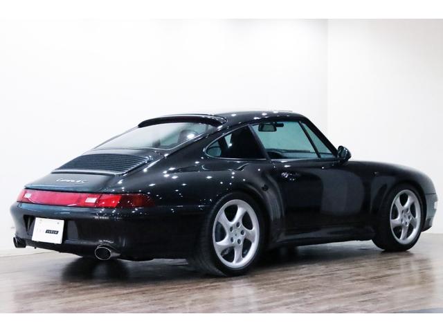 ９１１ ９１１カレラ４Ｓ　３．８Ｌエンジン（Ｍ６４／２１ＳＮ）／ＲＳ／６ＭＴ／プラスパッケ－ジ／カ－ボンインテリア・メ－タ－パネル・ダッシュパネル／スポ－ツステアリング／アルミシフトノブ・サイドブレ－キ／フルレザ－インテリア／（33枚目）