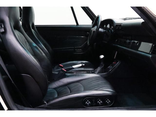 ９１１ ９１１カレラ４Ｓ　３．８Ｌエンジン（Ｍ６４／２１ＳＮ）／ＲＳ／６ＭＴ／プラスパッケ－ジ／カ－ボンインテリア・メ－タ－パネル・ダッシュパネル／スポ－ツステアリング／アルミシフトノブ・サイドブレ－キ／フルレザ－インテリア／（39枚目）