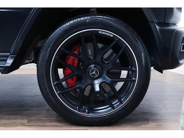 Ｇクラス Ｇ６３　エディションマットブラック　限定車／ＡＭＧナイトパッケ－ジ／カ－ボンインテリアパッケージ／レザーエクスクルーシブパッケージ／２２インチアルミ／ダーク仕上げヘッドライト・ウィンカーレンズ／黒革／マットブラック／（5枚目）