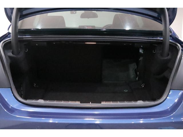 Ｄ４ ビターボ　クーペ　１オーナー／サンルーフ／ｈａｒｍａｎ　ｋａｒｄｏｎ／ＬＥＤヘッドライト／２０インチアルミ／アルピナブルー／ドライビングアシスト／ディーラー記録簿１０枚／ブラックレザー／シートヒーター／バックカメラ／（43枚目）