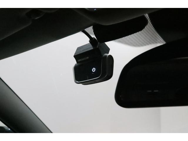 Ｄ４ ビターボ　クーペ　１オーナー／サンルーフ／ｈａｒｍａｎ　ｋａｒｄｏｎ／ＬＥＤヘッドライト／２０インチアルミ／アルピナブルー／ドライビングアシスト／ディーラー記録簿１０枚／ブラックレザー／シートヒーター／バックカメラ／（62枚目）