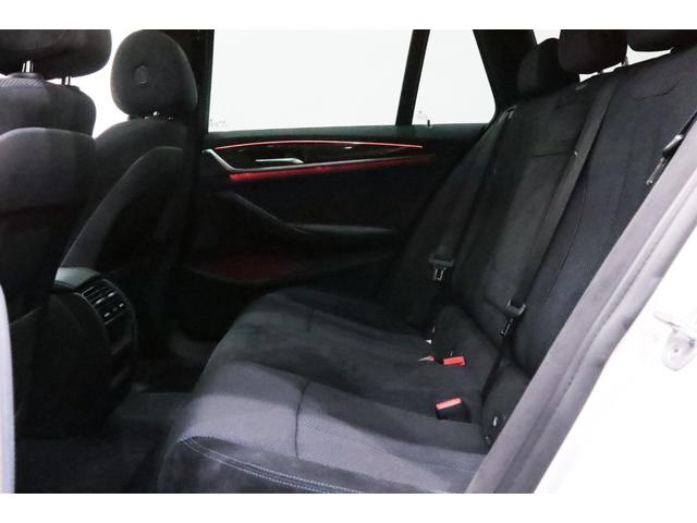 5シリーズ 523dツーリング Mスポーツ パノラマサンル-フ/Mスポ-ツブレ-キ・サスペンション・レザ-ステアリング・スポ-ツシ-ト/Mロゴドアシルプレ-ト/パ-キングアシストプラス/ドライビングアシストプラス/四輪操舵/IAS/(19枚目)