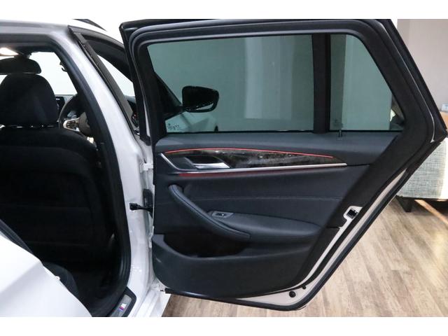 5シリーズ 523dツーリング Mスポーツ パノラマサンル-フ/Mスポ-ツブレ-キ・サスペンション・レザ-ステアリング・スポ-ツシ-ト/Mロゴドアシルプレ-ト/パ-キングアシストプラス/ドライビングアシストプラス/四輪操舵/IAS/(52枚目)