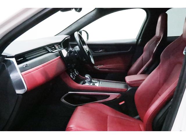 Fペイス R-ダイナミック HSE P250 1オ-ナ-/後期/ブラックエクステリアパック/専用ボディキット/マ-ズレッドレザ-スポ-ツシ-ト/20AW/タイヤ新品/11.4インチタッチスクリ-ン/ワイヤレスAppleCarPlay/3Dカメラ(27枚目)