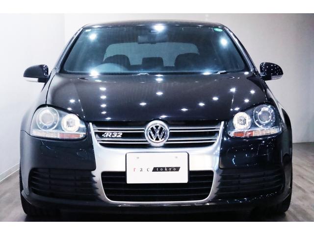ゴルフ R32 VR6/3.2L/DSG/4モーション/専用装備/ブラックマジックパールエフェクト/18インチアルミ/キセノンヘッドライト/アルミニウムトリム・ペダル/黒革シート/シートヒーター/(7枚目)