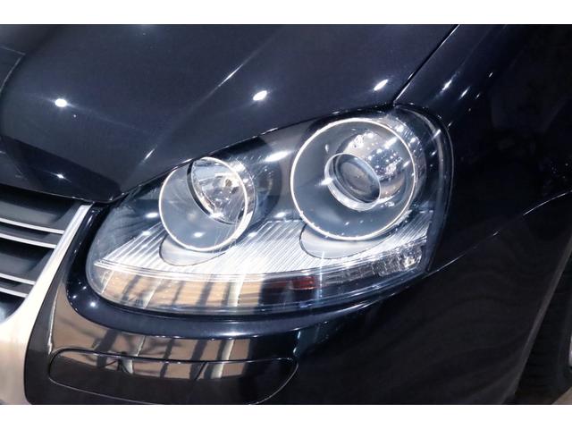 ゴルフ R32 VR6/3.2L/DSG/4モーション/専用装備/ブラックマジックパールエフェクト/18インチアルミ/キセノンヘッドライト/アルミニウムトリム・ペダル/黒革シート/シートヒーター/(11枚目)