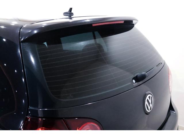 ゴルフ R32 VR6/3.2L/DSG/4モーション/専用装備/ブラックマジックパールエフェクト/18インチアルミ/キセノンヘッドライト/アルミニウムトリム・ペダル/黒革シート/シートヒーター/(14枚目)