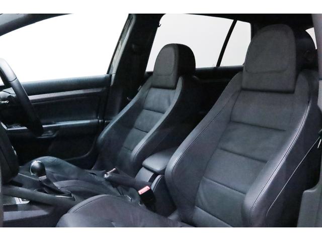 ゴルフ R32 VR6/3.2L/DSG/4モーション/専用装備/ブラックマジックパールエフェクト/18インチアルミ/キセノンヘッドライト/アルミニウムトリム・ペダル/黒革シート/シートヒーター/(19枚目)