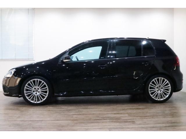 ゴルフ R32 VR6/3.2L/DSG/4モーション/専用装備/ブラックマジックパールエフェクト/18インチアルミ/キセノンヘッドライト/アルミニウムトリム・ペダル/黒革シート/シートヒーター/(31枚目)