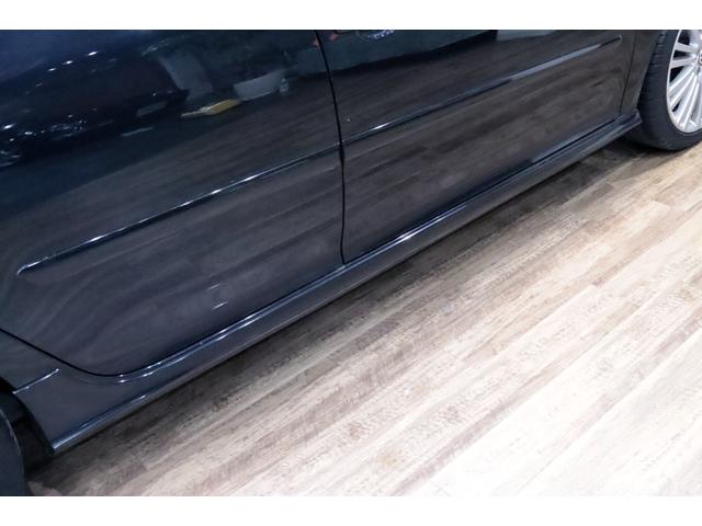 ゴルフ R32 VR6/3.2L/DSG/4モーション/専用装備/ブラックマジックパールエフェクト/18インチアルミ/キセノンヘッドライト/アルミニウムトリム・ペダル/黒革シート/シートヒーター/(43枚目)