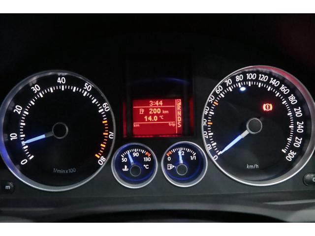 ゴルフ R32 VR6/3.2L/DSG/4モーション/専用装備/ブラックマジックパールエフェクト/18インチアルミ/キセノンヘッドライト/アルミニウムトリム・ペダル/黒革シート/シートヒーター/(60枚目)