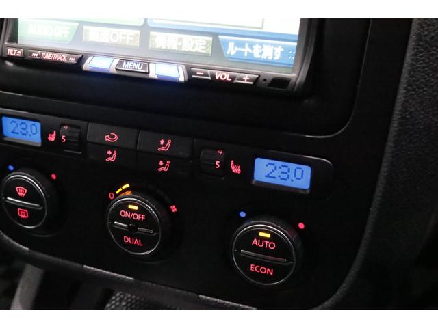 ゴルフ R32 VR6/3.2L/DSG/4モーション/専用装備/ブラックマジックパールエフェクト/18インチアルミ/キセノンヘッドライト/アルミニウムトリム・ペダル/黒革シート/シートヒーター/(63枚目)