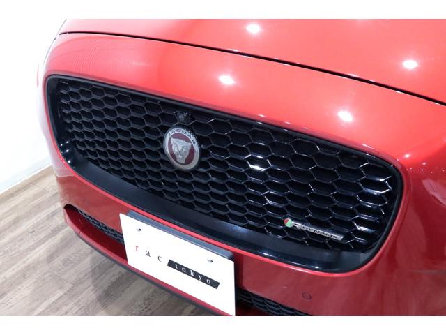 Eペイス R‐ダイナミック S 250PS 専用装備/ブラックパック/オプションカラ-/ベ-ジュレザ-/ドライブプロパック/コ-ルドクライメ-トパック/パワ-テ-ルゲ-ト/キ-レスエントリ-/アダプティブダイナミクス/タイヤ新品/車検R9.11(10枚目)