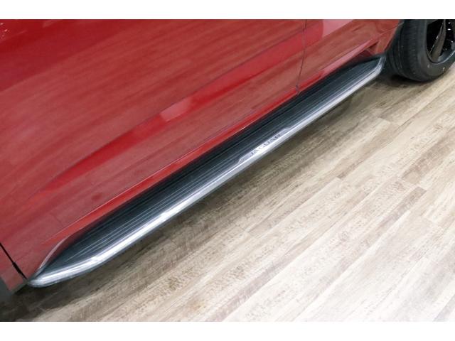 Eペイス R‐ダイナミック S 250PS 専用装備/ブラックパック/オプションカラ-/ベ-ジュレザ-/ドライブプロパック/コ-ルドクライメ-トパック/パワ-テ-ルゲ-ト/キ-レスエントリ-/アダプティブダイナミクス/タイヤ新品/車検R9.11(14枚目)