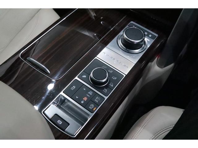 レンジローバー 3.0 V6 スーパーチャージド ヴォーグ ダ-クグレ-エクステリアパック/フロントベンチレ-タ-/プレミアムメタリック/テレインレスポンス2/360°パ-キングエイド/フロントフォグランプ/ACC/20インチアルミ/アイボリ-レザ-/ドラレコ(75枚目)