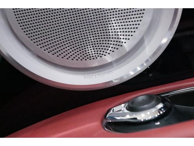 DB11 ローンチエディション 世界限定1000台/右ハンドル/フロントベンチレ-ション/ピアノブラックインテリアトリム/パワ-シ-トボルスタ-/プライバシ-ガラス/コントラストステッチ/ヘッドレスト刺繍//カラ-クレストキャップ/(49枚目)