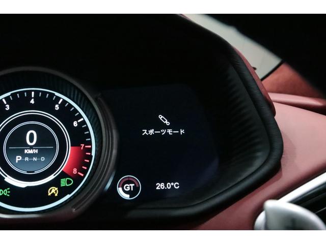 DB11 ローンチエディション 世界限定1000台/右ハンドル/フロントベンチレ-ション/ピアノブラックインテリアトリム/パワ-シ-トボルスタ-/プライバシ-ガラス/コントラストステッチ/ヘッドレスト刺繍//カラ-クレストキャップ/(69枚目)