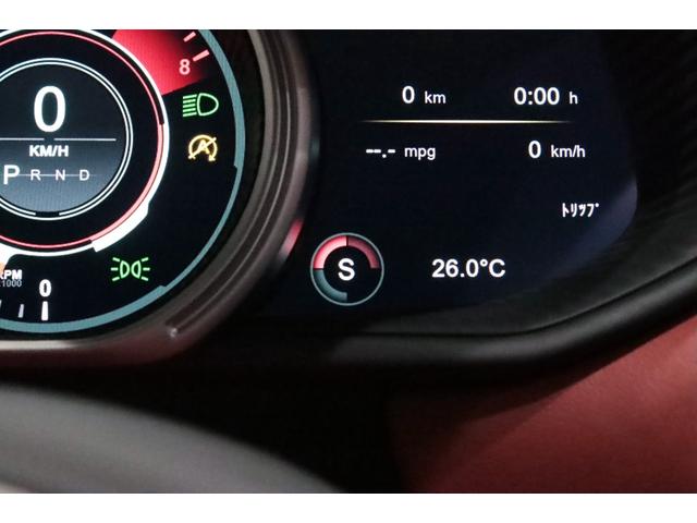 DB11 ローンチエディション 世界限定1000台/右ハンドル/フロントベンチレ-ション/ピアノブラックインテリアトリム/パワ-シ-トボルスタ-/プライバシ-ガラス/コントラストステッチ/ヘッドレスト刺繍//カラ-クレストキャップ/(74枚目)