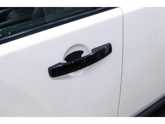 ディスカバリー SE 後期/3L/ブラックデザインパック/20インチアルミ/アダプティブクルーズコントロール/ブラインドスポットモニター/サイドステップ/前後シートヒーター/地デジ/プライバシーガラス/電動サンルーフ(15枚目)