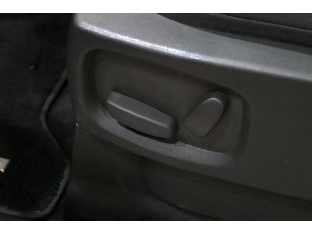 ディスカバリー SE 後期/3L/ブラックデザインパック/20インチアルミ/アダプティブクルーズコントロール/ブラインドスポットモニター/サイドステップ/前後シートヒーター/地デジ/プライバシーガラス/電動サンルーフ(23枚目)