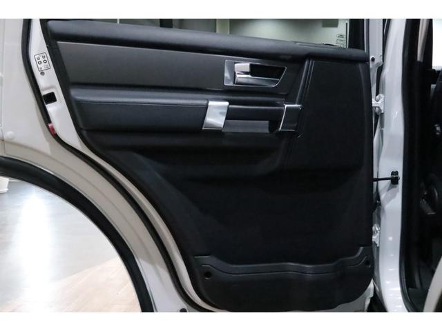 ディスカバリー SE 後期/3L/ブラックデザインパック/20インチアルミ/アダプティブクルーズコントロール/ブラインドスポットモニター/サイドステップ/前後シートヒーター/地デジ/プライバシーガラス/電動サンルーフ(26枚目)