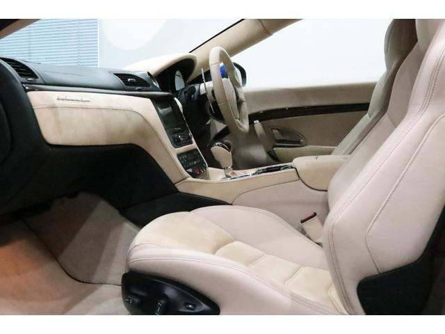 グラントゥーリズモ スポーツ MCオートシフト 右H/20AW/D記録6枚/内装ベタ付きリペア済み/Panasonicタッチスクリ-ンナビ/地デジ/バックカメラ/バルブリモコン/カラ-ドシ-トバック/トライデントステッチ/カラ-ドブレ-キキャリパ-(11枚目)