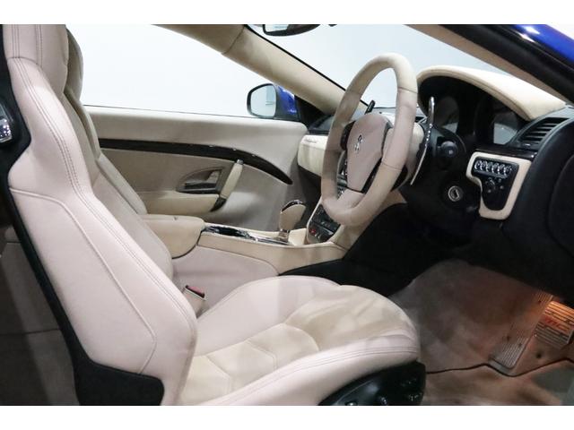 グラントゥーリズモ スポーツ MCオートシフト 右H/20AW/D記録6枚/内装ベタ付きリペア済み/Panasonicタッチスクリ-ンナビ/地デジ/バックカメラ/バルブリモコン/カラ-ドシ-トバック/トライデントステッチ/カラ-ドブレ-キキャリパ-(40枚目)