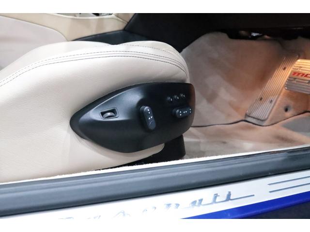 グラントゥーリズモ スポーツ MCオートシフト 右H/20AW/D記録6枚/内装ベタ付きリペア済み/Panasonicタッチスクリ-ンナビ/地デジ/バックカメラ/バルブリモコン/カラ-ドシ-トバック/トライデントステッチ/カラ-ドブレ-キキャリパ-(45枚目)