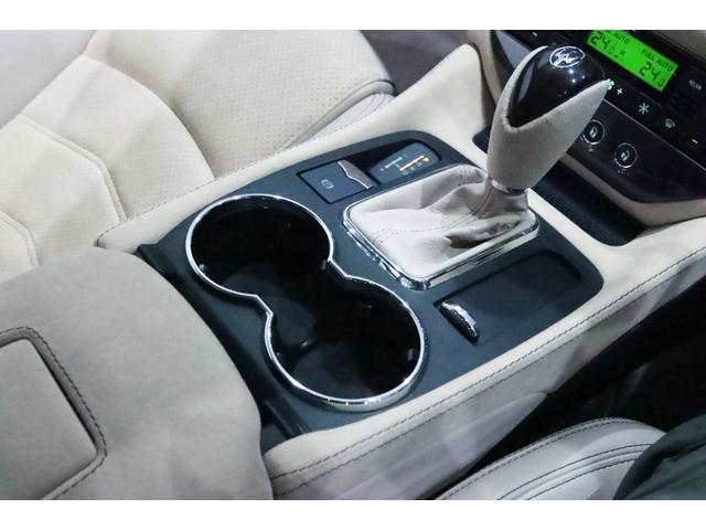 グラントゥーリズモ スポーツ MCオートシフト 右H/20AW/D記録6枚/内装ベタ付きリペア済み/Panasonicタッチスクリ-ンナビ/地デジ/バックカメラ/バルブリモコン/カラ-ドシ-トバック/トライデントステッチ/カラ-ドブレ-キキャリパ-(69枚目)