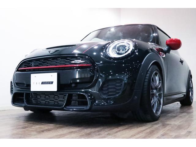ＭＩＮＩ ジョンクーパーワークス　６ＭＴ／ＲＥＭＵＳ／ＫＷ／ＯＺ　Ｒａｃｉｎｇ　１７インチアルミ／ｈａｒｍａｎｋａｒｄｏｎ／後期／ＡｐｐｌｅＣａｒｐｌａｙ／Ｄｕｅｉｌ　ＡＧ／ＮＭ　Ｅｎｇｉｎｅｅｒｉｎｇ／ＡＣＣ／バックカメラ／（2枚目）