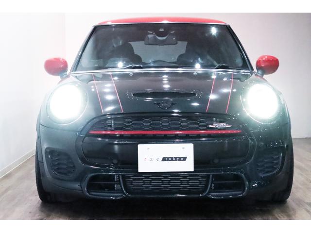 ＭＩＮＩ ジョンクーパーワークス　６ＭＴ／ＲＥＭＵＳ／ＫＷ／ＯＺ　Ｒａｃｉｎｇ　１７インチアルミ／ｈａｒｍａｎｋａｒｄｏｎ／後期／ＡｐｐｌｅＣａｒｐｌａｙ／Ｄｕｅｉｌ　ＡＧ／ＮＭ　Ｅｎｇｉｎｅｅｒｉｎｇ／ＡＣＣ／バックカメラ／（9枚目）