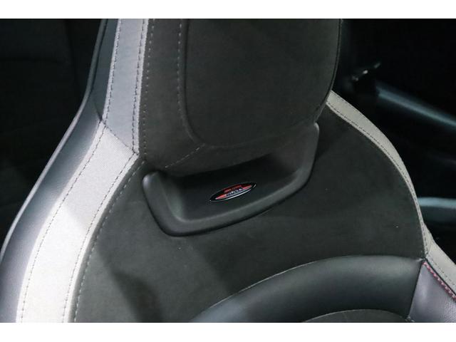 ＭＩＮＩ ジョンクーパーワークス　６ＭＴ／ＲＥＭＵＳ／ＫＷ／ＯＺ　Ｒａｃｉｎｇ　１７インチアルミ／ｈａｒｍａｎｋａｒｄｏｎ／後期／ＡｐｐｌｅＣａｒｐｌａｙ／Ｄｕｅｉｌ　ＡＧ／ＮＭ　Ｅｎｇｉｎｅｅｒｉｎｇ／ＡＣＣ／バックカメラ／（52枚目）