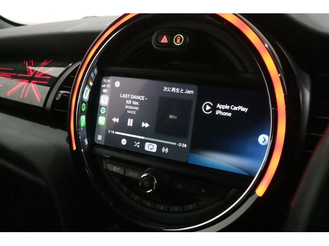 ＭＩＮＩ ジョンクーパーワークス　６ＭＴ／ＲＥＭＵＳ／ＫＷ／ＯＺ　Ｒａｃｉｎｇ　１７インチアルミ／ｈａｒｍａｎｋａｒｄｏｎ／後期／ＡｐｐｌｅＣａｒｐｌａｙ／Ｄｕｅｉｌ　ＡＧ／ＮＭ　Ｅｎｇｉｎｅｅｒｉｎｇ／ＡＣＣ／バックカメラ／（58枚目）