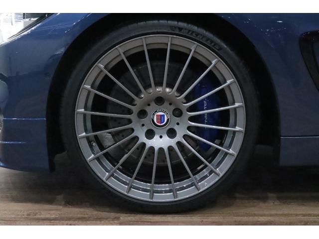 Ｂ４ Ｓビターボ　エディション９９　クーペ　右ハンドル／世界限定９９台／Ｎｏ．１３／ＡＣＣ／ＨＵＤ／オプションカラ－／専用装備／トップ＆サイドビュ－カメラ／シ－トヒ－タ－／ドライビングアシスト／レ－ンチェンジウォ－ニング／ＬＥＤ／パドルシフト／（4枚目）