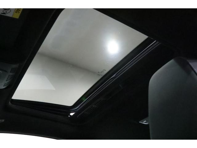 Ｂ４ Ｓビターボ　エディション９９　クーペ　右ハンドル／世界限定９９台／Ｎｏ．１３／ＡＣＣ／ＨＵＤ／オプションカラ－／専用装備／トップ＆サイドビュ－カメラ／シ－トヒ－タ－／ドライビングアシスト／レ－ンチェンジウォ－ニング／ＬＥＤ／パドルシフト／（14枚目）