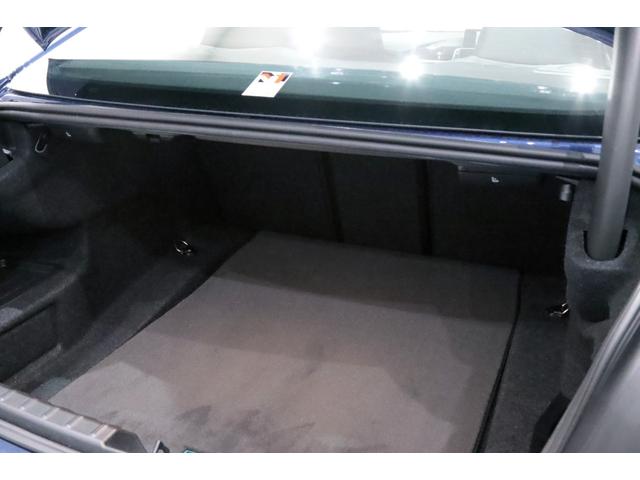 Ｂ４ Ｓビターボ　エディション９９　クーペ　右ハンドル／世界限定９９台／Ｎｏ．１３／ＡＣＣ／ＨＵＤ／オプションカラ－／専用装備／トップ＆サイドビュ－カメラ／シ－トヒ－タ－／ドライビングアシスト／レ－ンチェンジウォ－ニング／ＬＥＤ／パドルシフト／（52枚目）