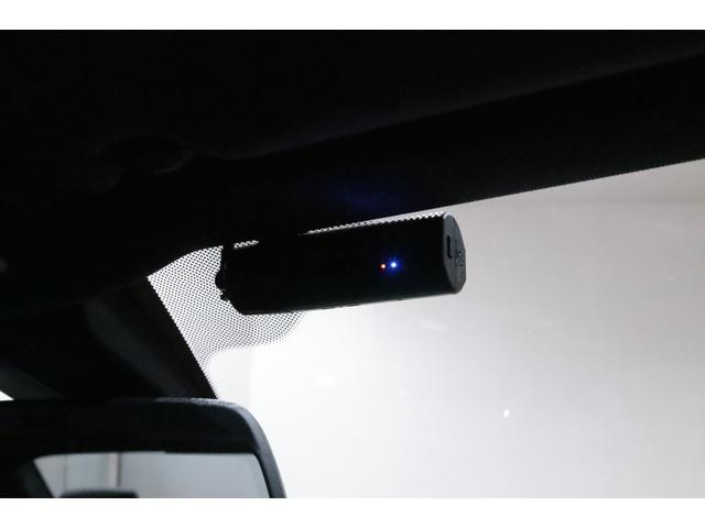 Ｂ４ Ｓビターボ　エディション９９　クーペ　右ハンドル／世界限定９９台／Ｎｏ．１３／ＡＣＣ／ＨＵＤ／オプションカラ－／専用装備／トップ＆サイドビュ－カメラ／シ－トヒ－タ－／ドライビングアシスト／レ－ンチェンジウォ－ニング／ＬＥＤ／パドルシフト／（69枚目）