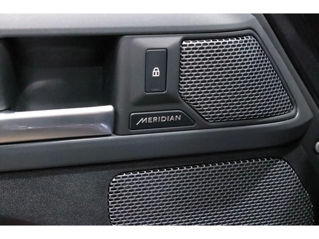 ディフェンダー 110X-ダイナミックHSE D300 電動サステップ/パノラマサンル-フ/JAMES BAROUDオ-ニング/BLACK RHINO20AW/HSX/ヒッチメンバ-/FRONT RUNNERカッティングボ-ド/ル-フラック/マッドフラップ(16枚目)